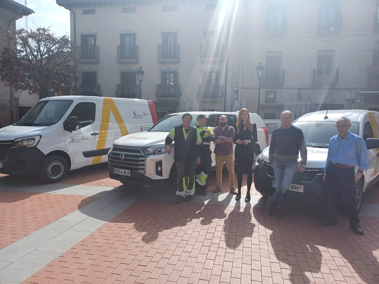 El Ayuntamiento de Miranda presenta tres nuevos vehículos que se añaden a la flota municipal